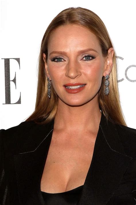 uma thurman busty showing cleavage at elle s women in hollywood event in bever porn pictures