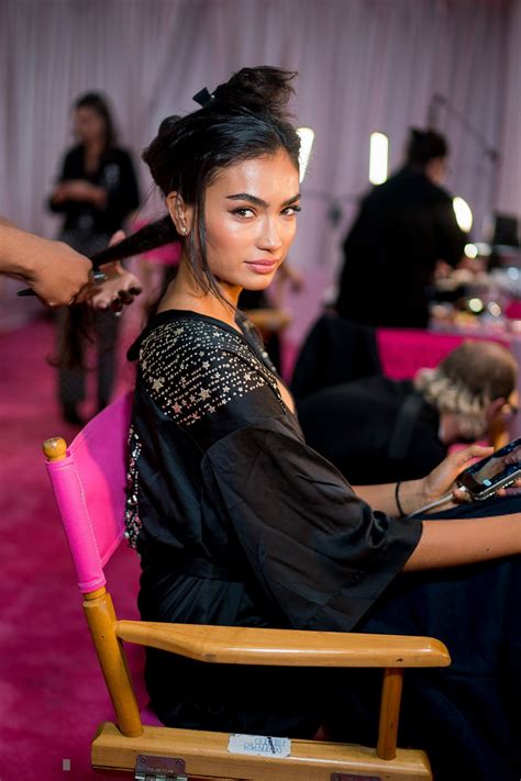 Kelly Gale: Victorias Secret Fashion Show 2018 Backstage -05 | GotCeleb