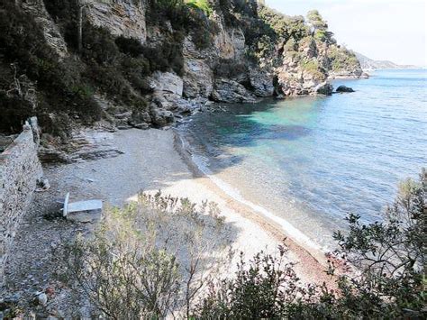 Spiagge Per Nudisti All Isola D Elba Migliori Offerte HomeToGo