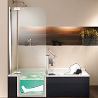 Haben sie interesse an einer begehbaren badewanne mit tür? Barrierefreie Badewanne mit Tür und Hebesitz - nullbarriere.de