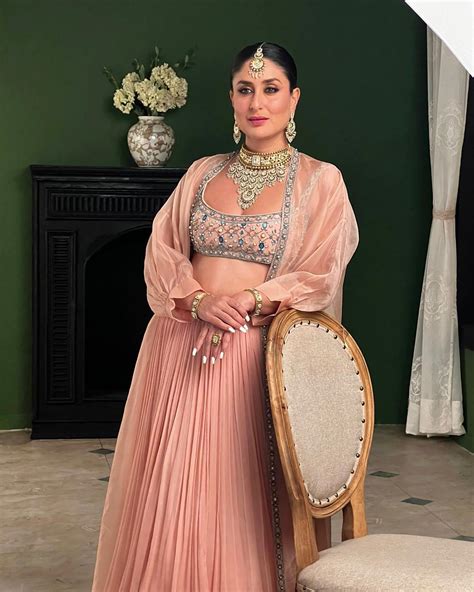 Kareena Kapoor Khan In Rs 78k Peach Lehenga Gives A Modish Twist To Wedding Fashion Pics