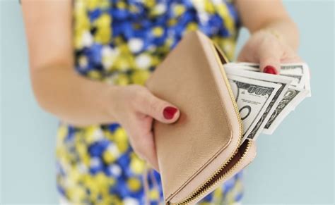 Dollars and drawn on a u.s. 12 Best Cashback Apps For Saving Money - WholesomeWallet ...