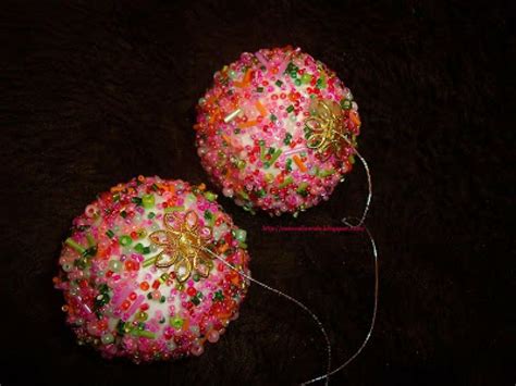 9 emotivas tradiciones navideñas de tu infancia a retomar con tus hijos. Bolas de navidad: ideas prácticas y sencillas | Manualidades