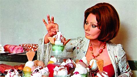 Sophia Lorens Kookboek Draait Niet Om De Recepten De Volkskrant