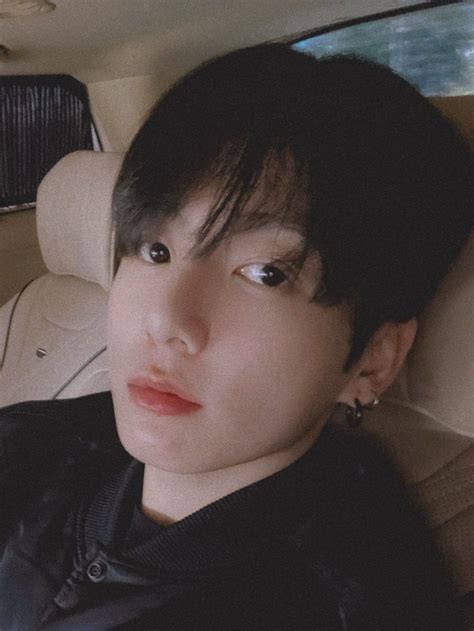 See more ideas about foto jungkook, jungkook, jungkook cute. Save = Follow #KTH | Jungkook selca, Jungkook no makeup, Jungkook without makeup