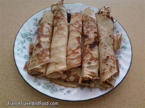 La date de la chandeleur est fixée au 2 février. La Chandeleur Crêpes Day In France - SylvianeNuccio.com