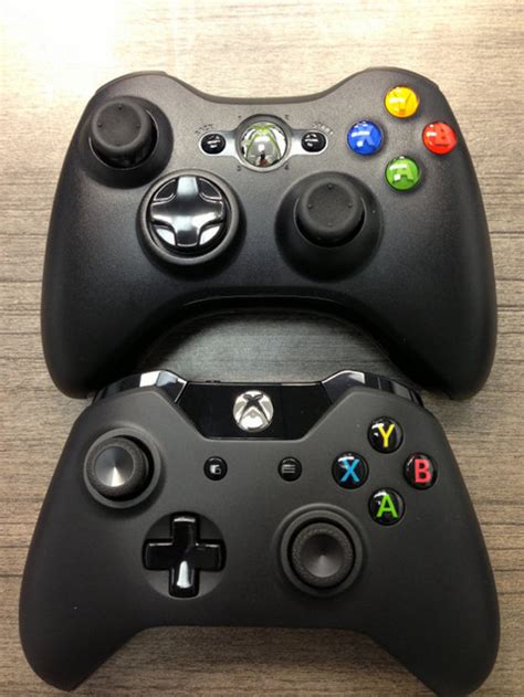 Xbox One And Xbox 360 Controller Side By Side Rxboxone