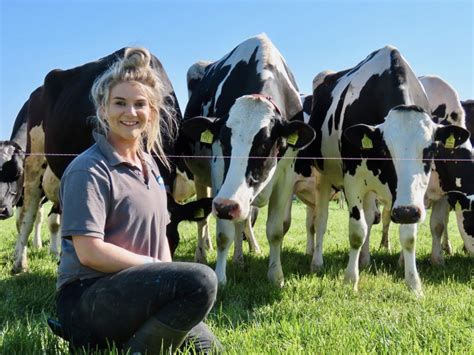 Social Media Savvy Young Farmer To Spur On Women In Farming Farminguk