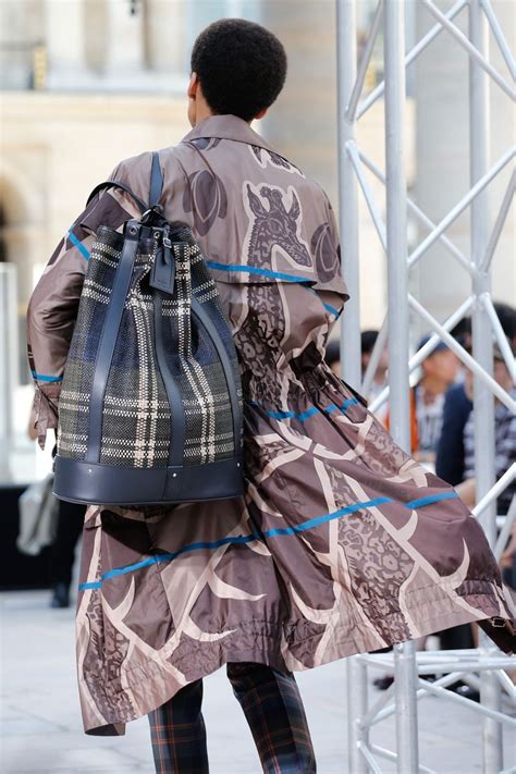 Louis Vuitton Spring 2017 Menswear Fashion Show Details Vogue Louis