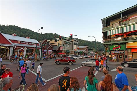 Things To Do In Gatlinburg Tn The Complete Guide Psych Times