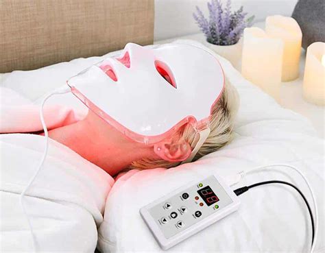 Top 10 Best Led Light Therapy For Face In 2021 Reviews Buyer S Guide