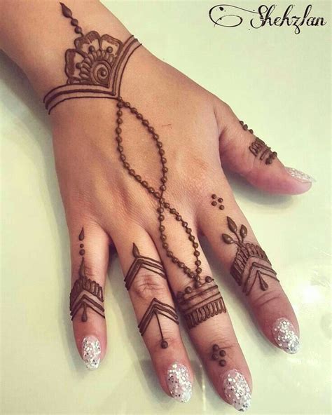 Pin By 𝕊𝕒𝕟𝕚𝕎𝕣𝕚𝕥𝕖𝕤 On Mehndi Henna Tattoo Designs Simple Henna