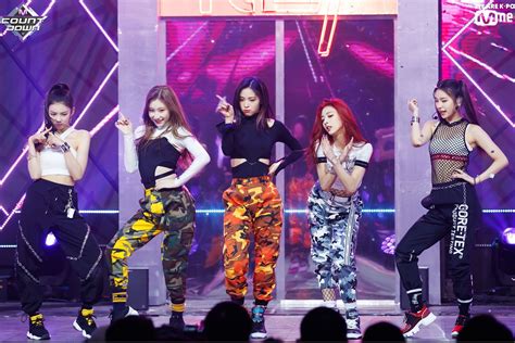 Itzy Youtube ≷ On Twitter Itzyofficial Most Viewed Live Stages 01