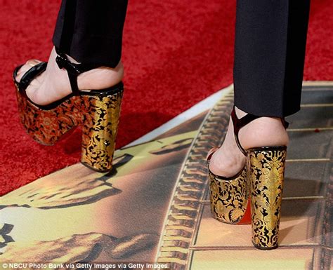 american horror story s denis o hare praised for golden globes dress choice daily mail online