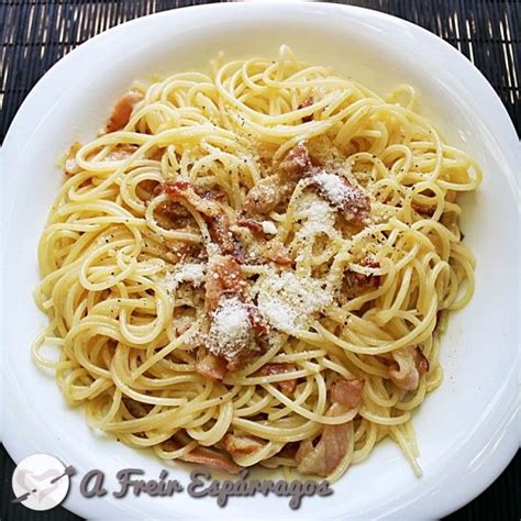 Desde cocina de revista te traen la receta. Espaguetis a la auténtica carbonara | Comida, Espaguetis ...