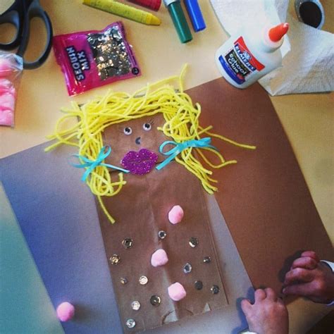 43 400 просмотров 43 тыс. Decorating Brown Paper Bags | Easy Kids' Crafts | POPSUGAR ...