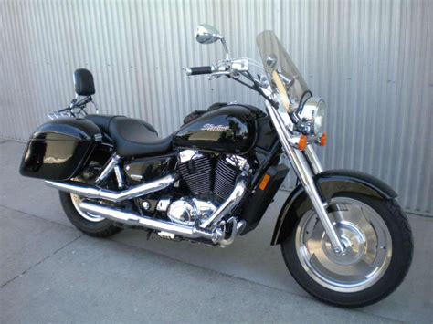 This cruiser does more than just cruise find out what the experts at motorcycle.com have to say in the 2021 honda rebel 1100 review. Buy 2005 Honda Shadow Sabre 1100 (VT1100C2) Cruiser on ...