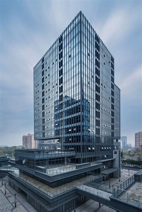 Chengdu Wanhe Center Challenge Design Architecture