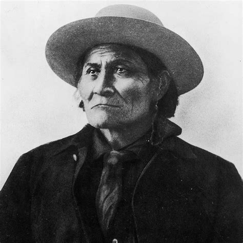Geronimo Famous Apache Warrior Had A Tragic Life Story Teen Vogue