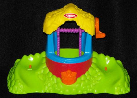 With a state of the art location providing you and your family with a fun and a hands on approach to learning about pets and their required needs. Playskool Weebles Jack and Jill's Wishing Well Part