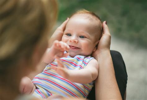 See more ideas about baby photography, baby photos, baby pictures. 2 MONTHS OLD BABY
