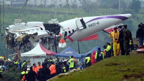Transasia Pilot In Taiwan Crash Made Mayday Call Cbs News