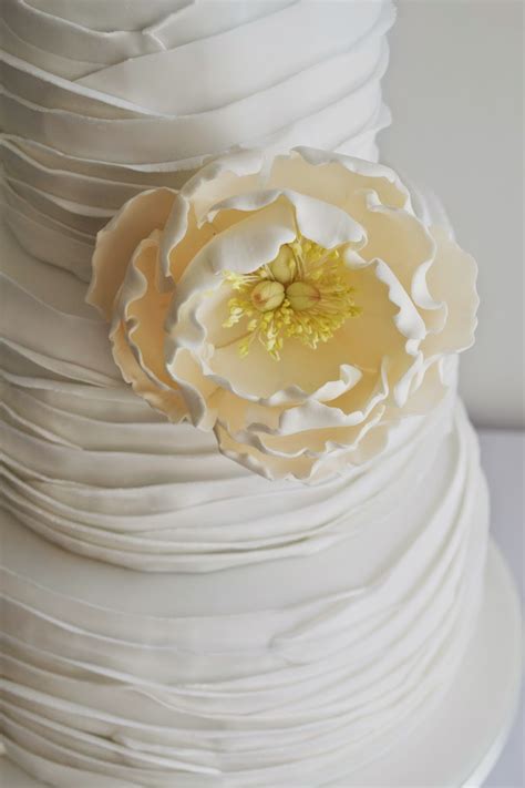 Sugar Ruffles Elegant Wedding Cakes Barrow In Furness