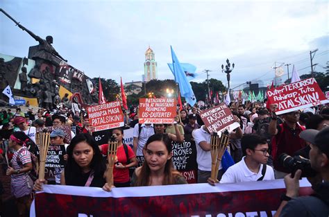 In Photos On Human Rights Day Groups Urge Filipinos To Fight Tyranny