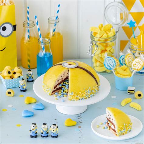 Was wäre ein formel 1 kindergeburtstag ohne ein echtes. Die Minions: Torten- und Dekoideen für eure Party ...