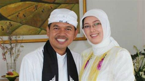 Anggota Dpr Ri Dedi Mulyadi Digugat Cerai Sang Istri Bupati Purwakarta Anne Ratna Mustika