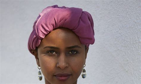 Quem é A Escritora Nadifa Mohamed A Primeira Somali A Concorrer Ao