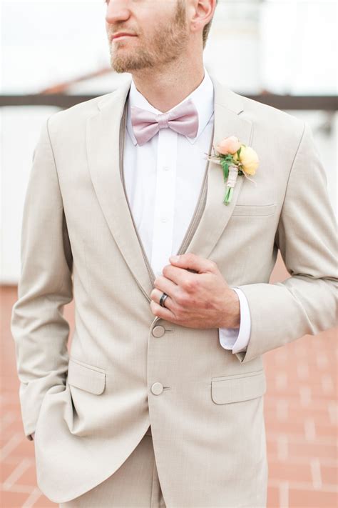We Re California Dreaming Over This Colorful Oceanfront Wedding Wedding Suits Wedding Suits