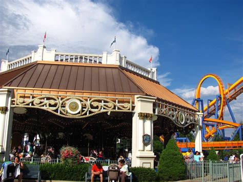 Americas 13 Best Amusement Parks That Arent Six Flags Best Amusement