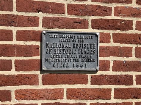 200 2nd Street Historical Marker