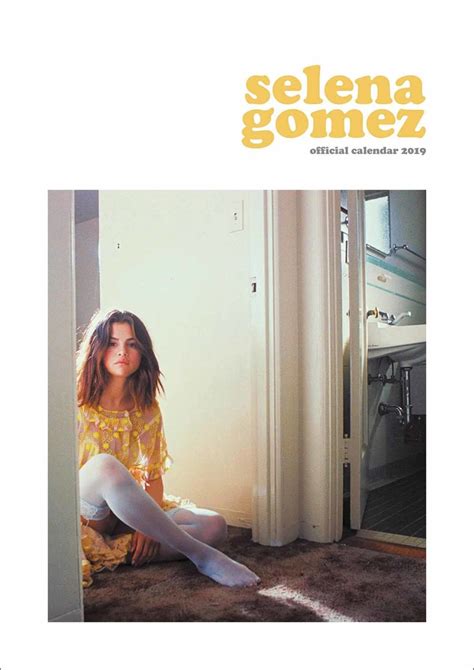 Actu people de la star, scoops, vidéos selena gomez et ses amis people. Selena Gomez - Calendars 2021 on UKposters/UKposters