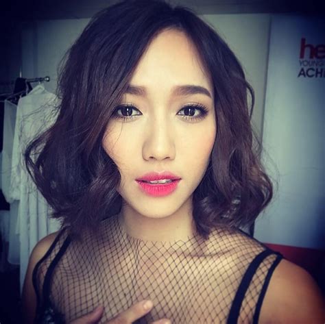 Diệu nhi bức xúc vì không được hari won… mời hát trong đêm mini concert. Tiểu Sử Diễn Viên Diệu Nhi Và Chuyện Tình Yêu Với Anh Tú