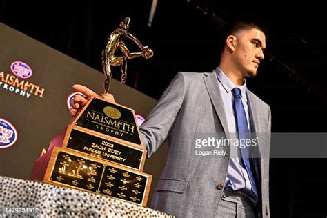 Zach Edey Of Purdue University Is Presented With The Naismith Mens