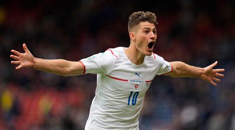 Шик патрик / patrik schick. Euro 2020: Patrik Schick gives Czech Republic 2-0 win over ...