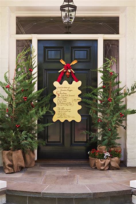 37 Beautiful Christmas Front Door Decor Ideas Interior God