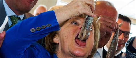 The 12 Grossest Photos Of Politicians Eating The Daily