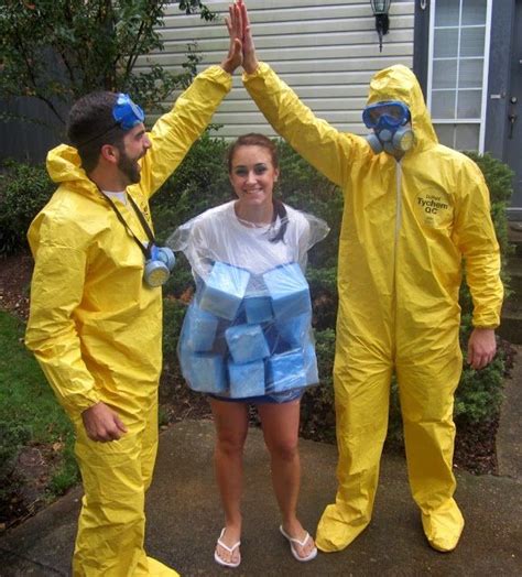 Yeah Cosplay These ‘breaking Bad’ Costumes Are The Danger Breaking Bad Costume Best Group