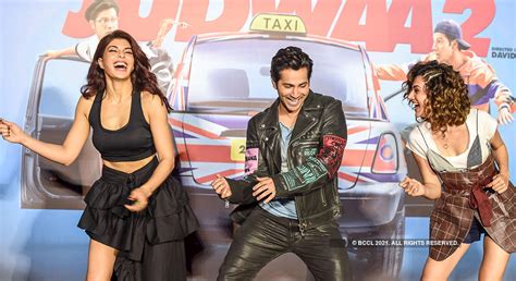 Jacqueline Fernandez Varun Dhawan David Dhawan And Taapsee Pannu Strike A Pose During The