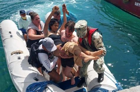 Una Turista Fue Mordida Por Un Tiburón En Galápagos Pero Sólo Se Dio
