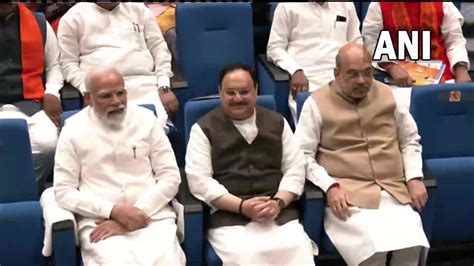 Delhi Pm Modi Amit Shah Jp Nadda Attend Bjp Parliamentary Party Meeting At Ambedkar