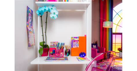 You Can Stay At The Lisa Frank Hotel Room In October Popsugar Smart Living Photo 11