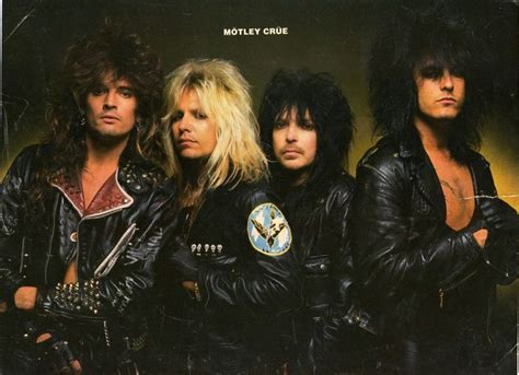 Pin By Grinning Soul On Mötley Crüe Motley Crue Band Photoshoot Motley