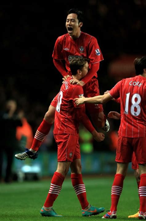 English premier league date : Southampton 1-1 Arsenal match report: Do Prado own goal ...