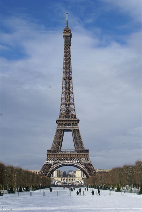 Filesoleil Sur La Tour Eiffel Wikimedia Commons