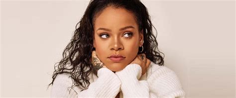 Rihanna Ieri E Oggi Come è Cambiata La Star Nel Corso Degli Anni Foto