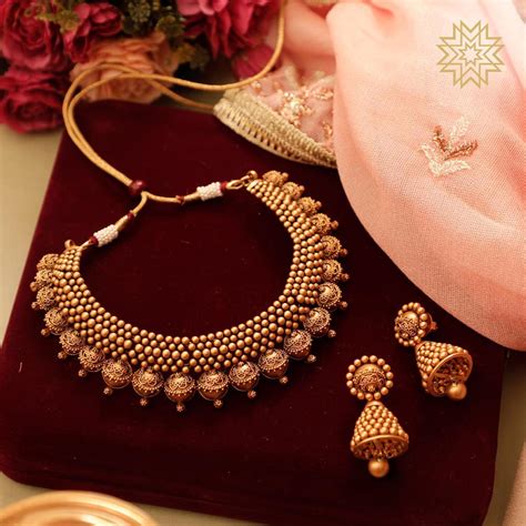 Amazing Gold Necklace Set From Manubhai Jewellers South India Jewels